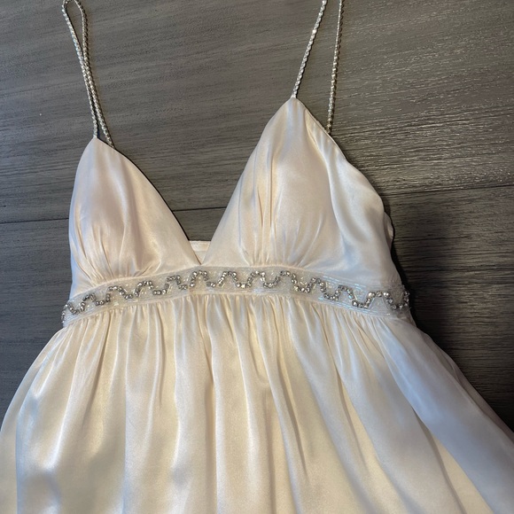 Bridal silk dress with rhinestones, size 4 - Picture 7 of 7